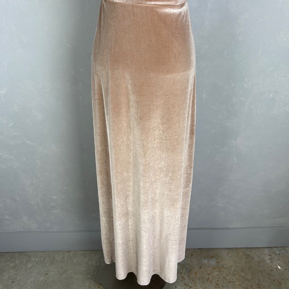 Baltic Born size M Tatiana velvet maxi dress one shoulder tan side slit - Picture 8 of 11
